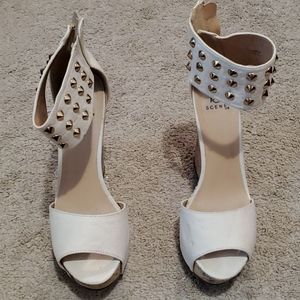 Beige wedge heel